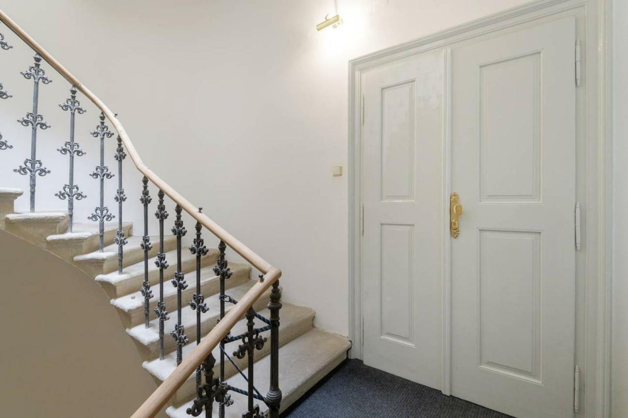 Stylish, Light-filled In The Historic Center Apartmán Praha